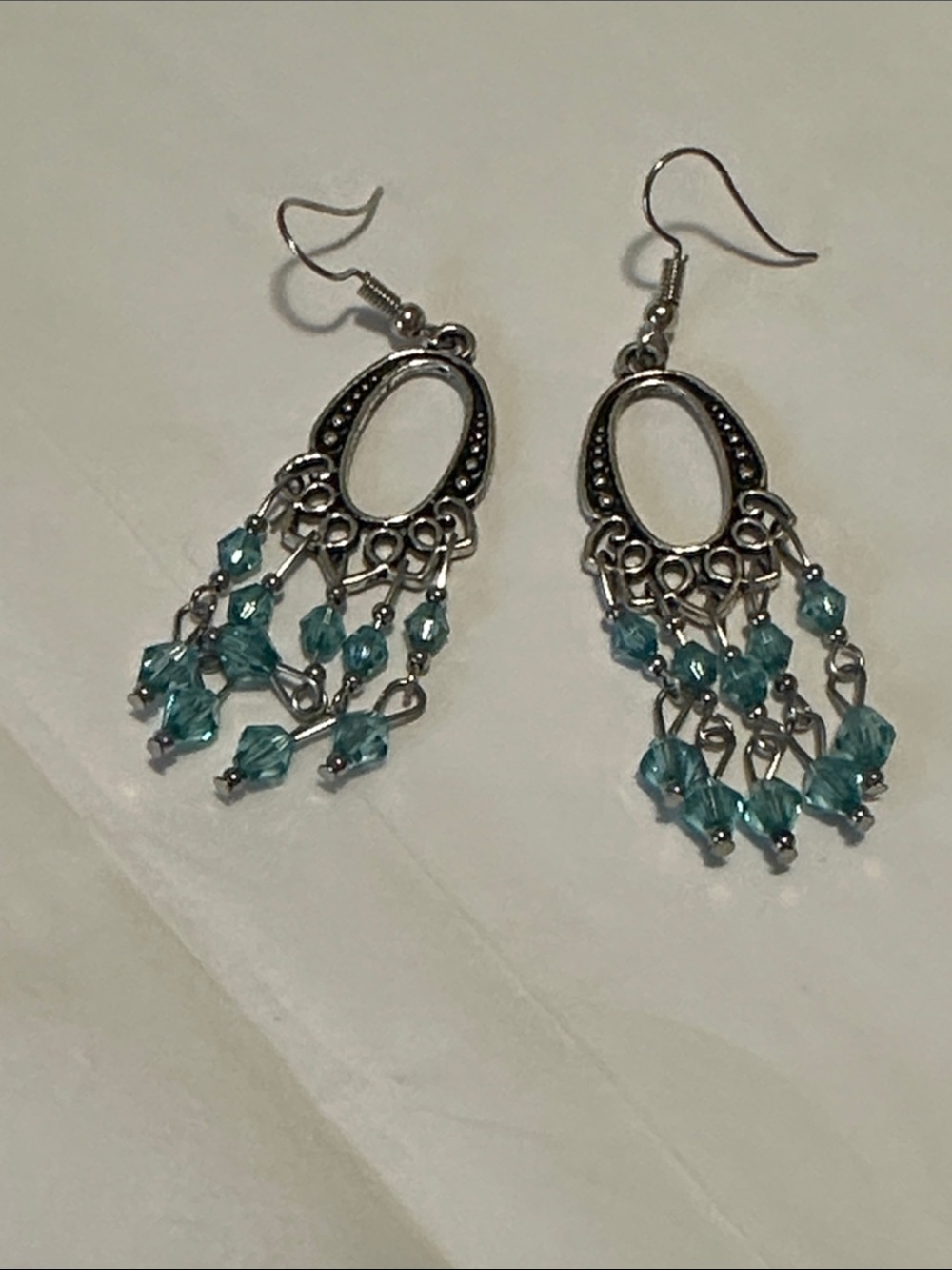 Silver and blue metal Dangle beaded pierced Earrings - Picture 3 of 6